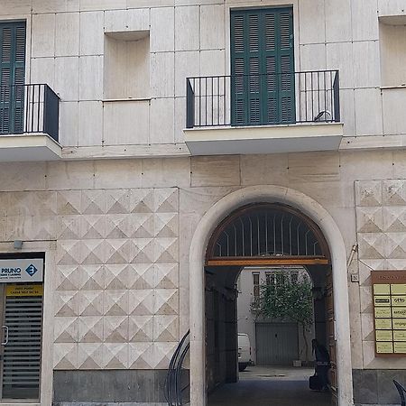 Casa Vacanza La Maison De Losyram Art Σαλέρνο Εξωτερικό φωτογραφία
