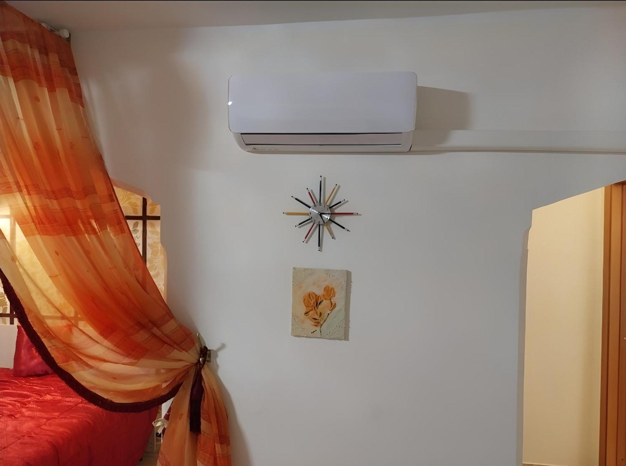 Casa Vacanza La Maison De Losyram Art Σαλέρνο Εξωτερικό φωτογραφία