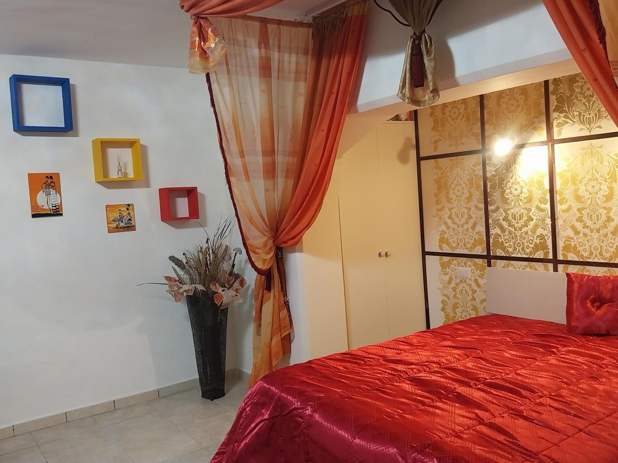 Casa Vacanza La Maison De Losyram Art Σαλέρνο Εξωτερικό φωτογραφία